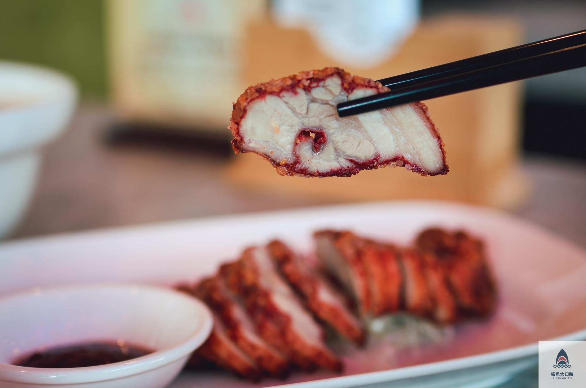 輕煙蒜味肉羹,台中滷肉飯,台中中央公園美食,台中小吃推薦,台中美食景點,台中麵店,台中西屯美食,輕煙蒜味肉羹菜單,輕煙蒜味肉羹外帶,逢甲夜市美食,宜蘭蒜味肉羹,厝秘功夫菜手路湯,台中肉羹麵,台中逢甲夜市 @鯊魚大口咬