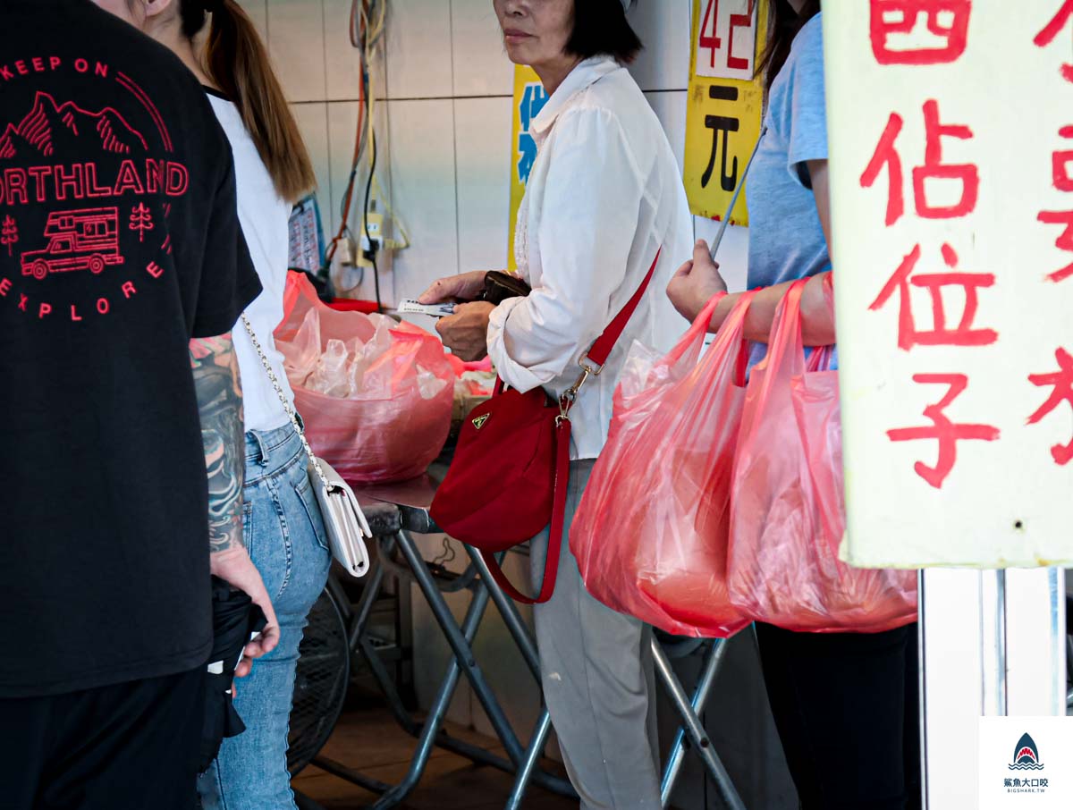 大城黑糖饅頭,南投美食,埔里美食,埔里排隊饅頭,埔里黑糖饅頭 @鯊魚大口咬