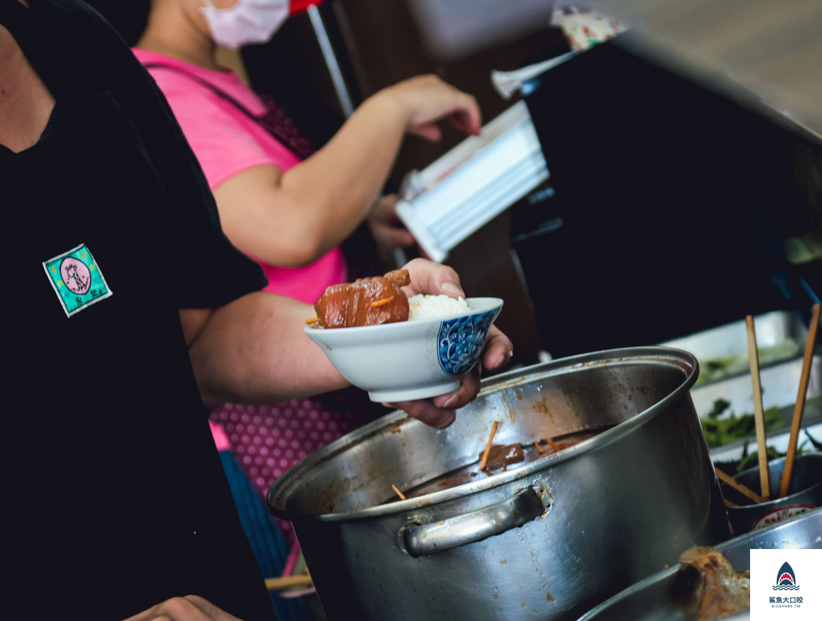 聰明擔仔麵,聰明擔仔麵地址,第二市場美食,台中聰明擔仔麵,第二市場聰明擔仔麵 @鯊魚大口咬