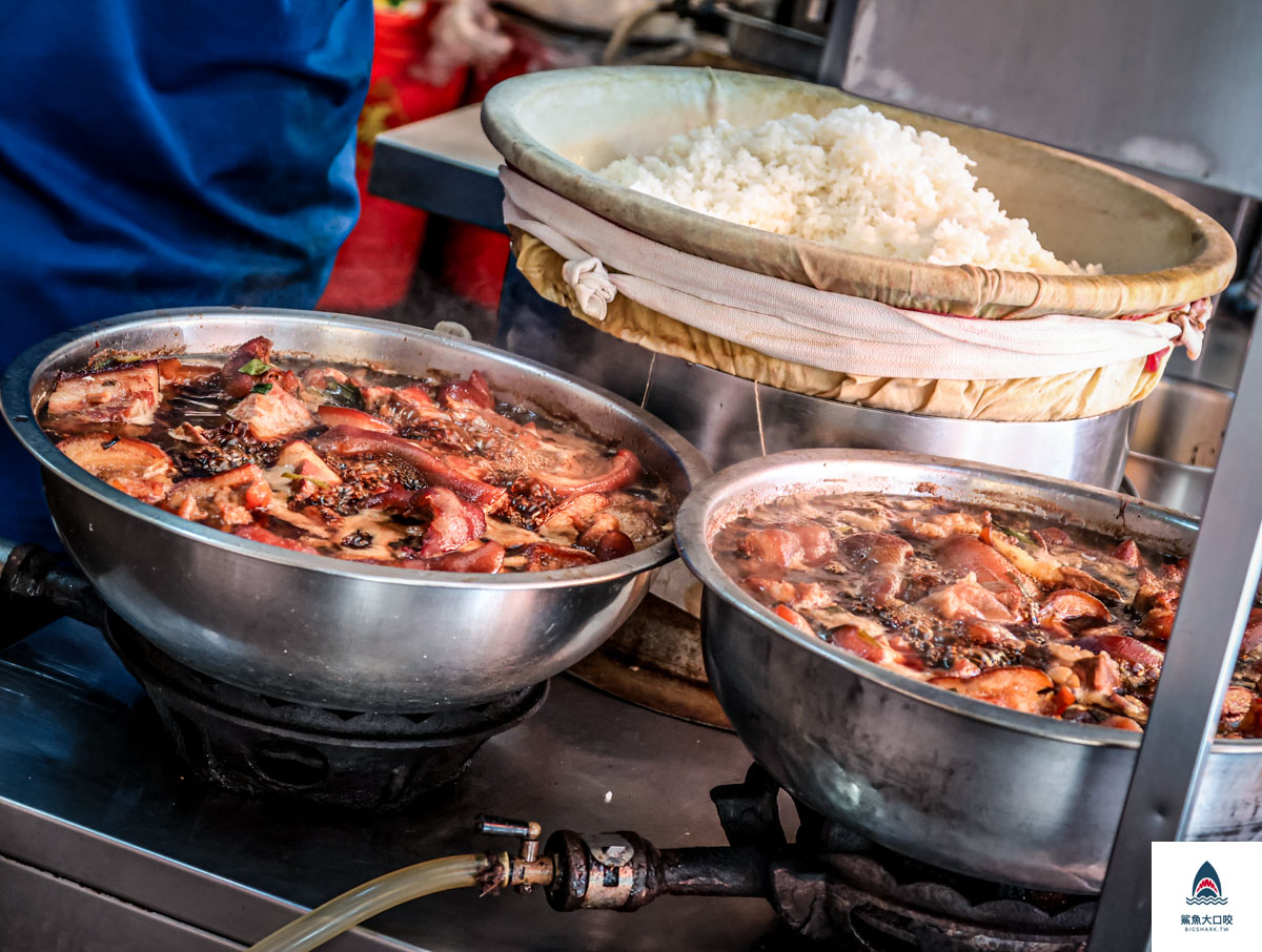 北區早餐,台中深夜美食,中華路夜市,台中凌晨美食,篤行路,李海魯肉飯菜單,李海魯肉飯分店,北區美食,李海魯肉飯台中,台中早餐,原子街,台中宵夜 @鯊魚大口咬