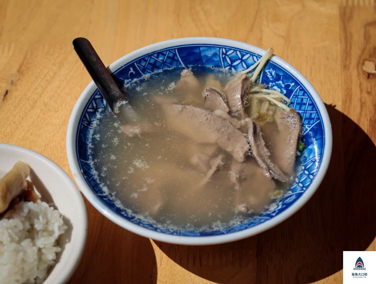 北區早餐,台中深夜美食,中華路夜市,台中凌晨美食,篤行路,李海魯肉飯菜單,李海魯肉飯分店,北區美食,李海魯肉飯台中,台中早餐,原子街,台中宵夜 @鯊魚大口咬