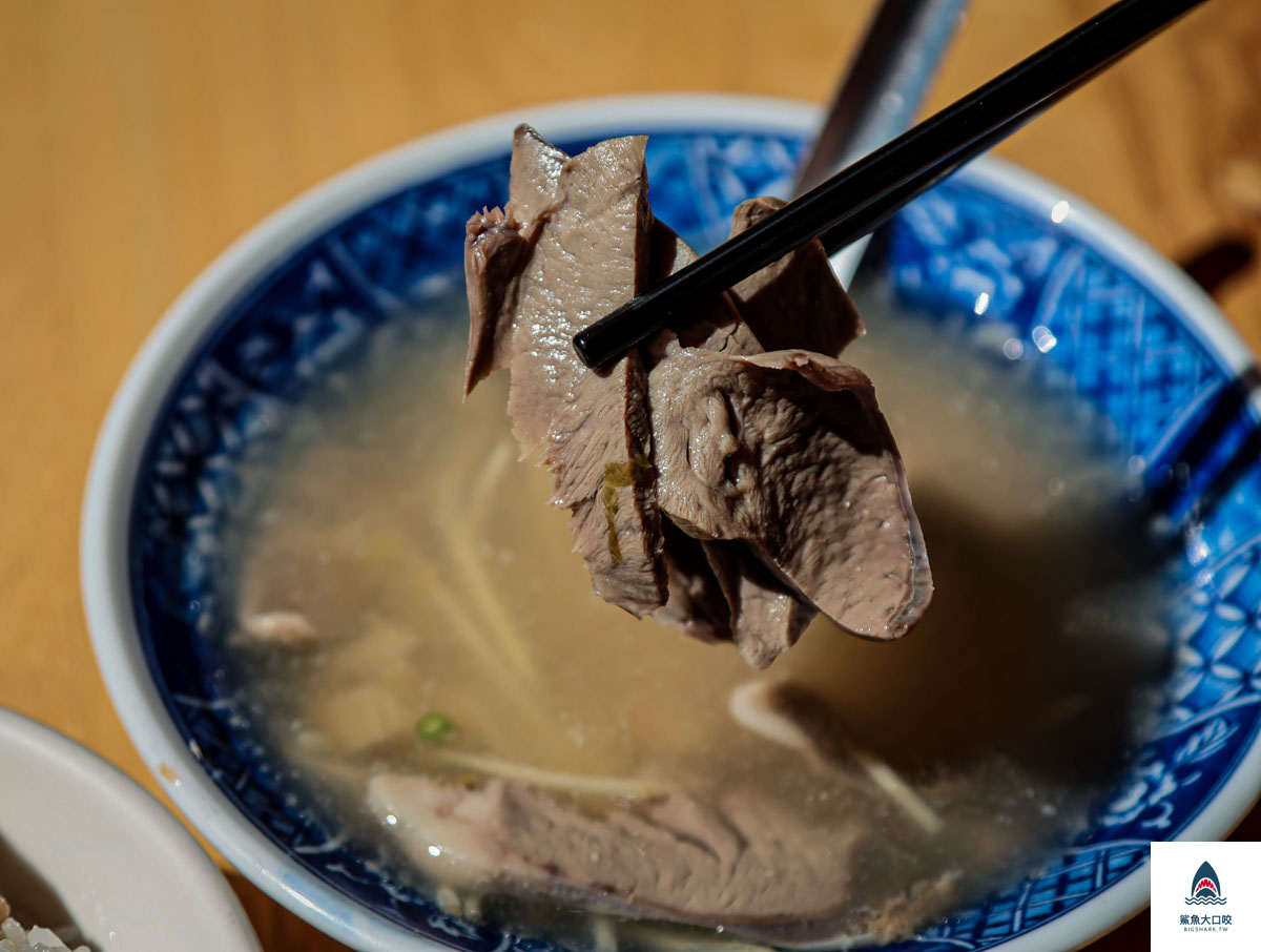 北區早餐,台中深夜美食,中華路夜市,台中凌晨美食,篤行路,李海魯肉飯菜單,李海魯肉飯分店,北區美食,李海魯肉飯台中,台中早餐,原子街,台中宵夜 @鯊魚大口咬