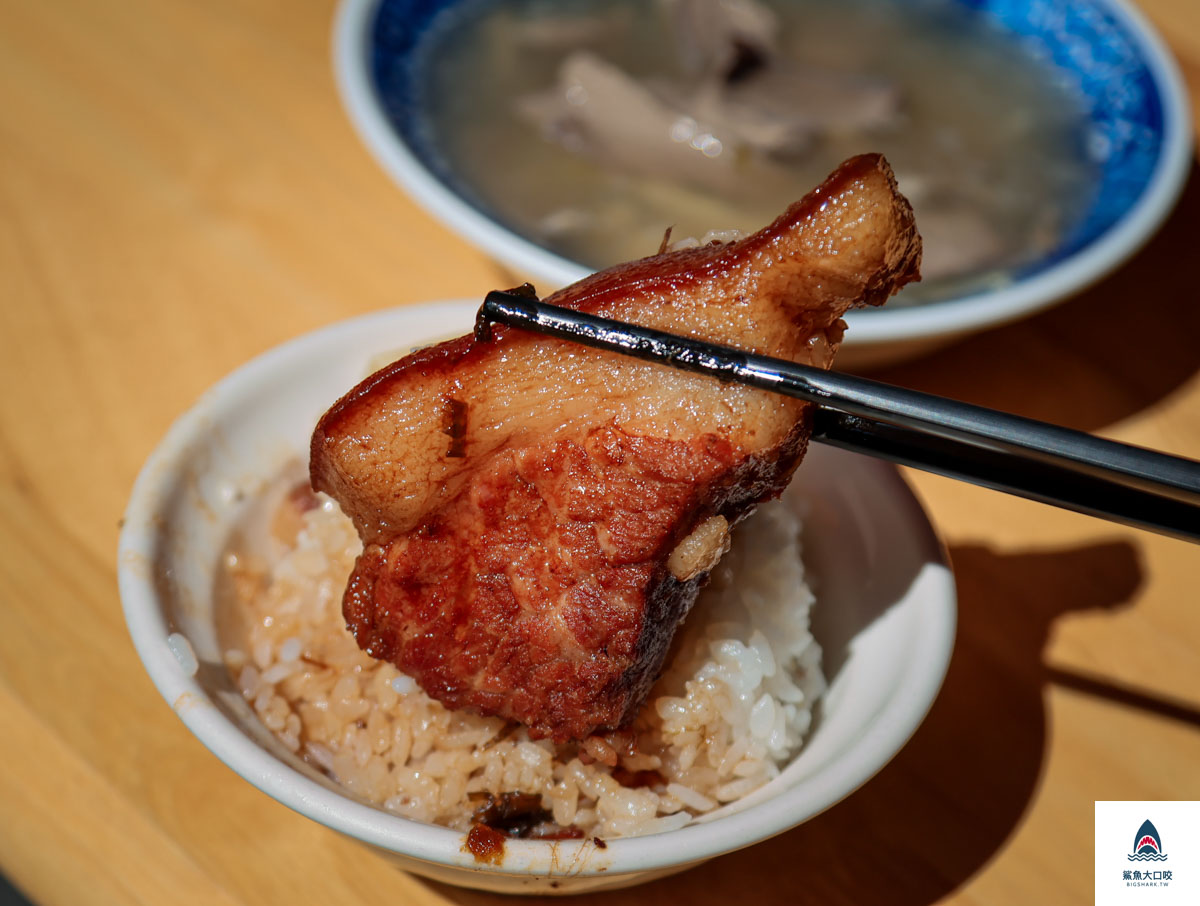 北區早餐,台中深夜美食,中華路夜市,台中凌晨美食,篤行路,李海魯肉飯菜單,李海魯肉飯分店,北區美食,李海魯肉飯台中,台中早餐,原子街,台中宵夜 @鯊魚大口咬