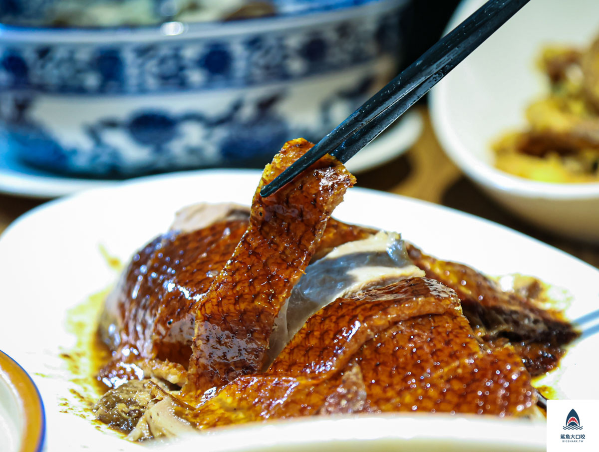 綠園道美食,國美館美食,柳川美食,台中家庭聚餐,台中好吃燒鵝,焱月燒鵝,焱月燒鵝菜單,台中焱月燒鵝,台中燒鵝推薦 @鯊魚大口咬