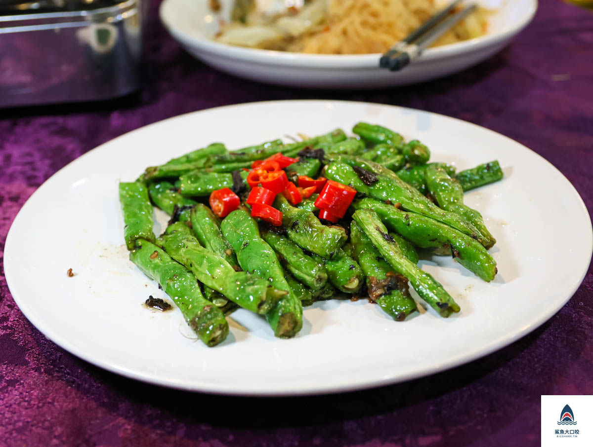 台中甕仔雞,水美土雞城,外埔美食推薦,台中烤雞推薦,台中美食,台中合菜推薦,台中窯烤雞 @鯊魚大口咬