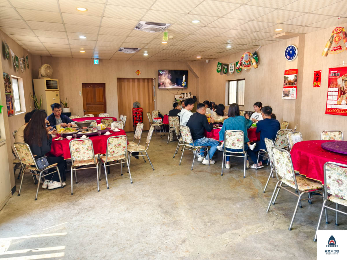 台中甕仔雞,水美土雞城,外埔美食推薦,台中烤雞推薦,台中美食,台中合菜推薦,台中窯烤雞 @鯊魚大口咬