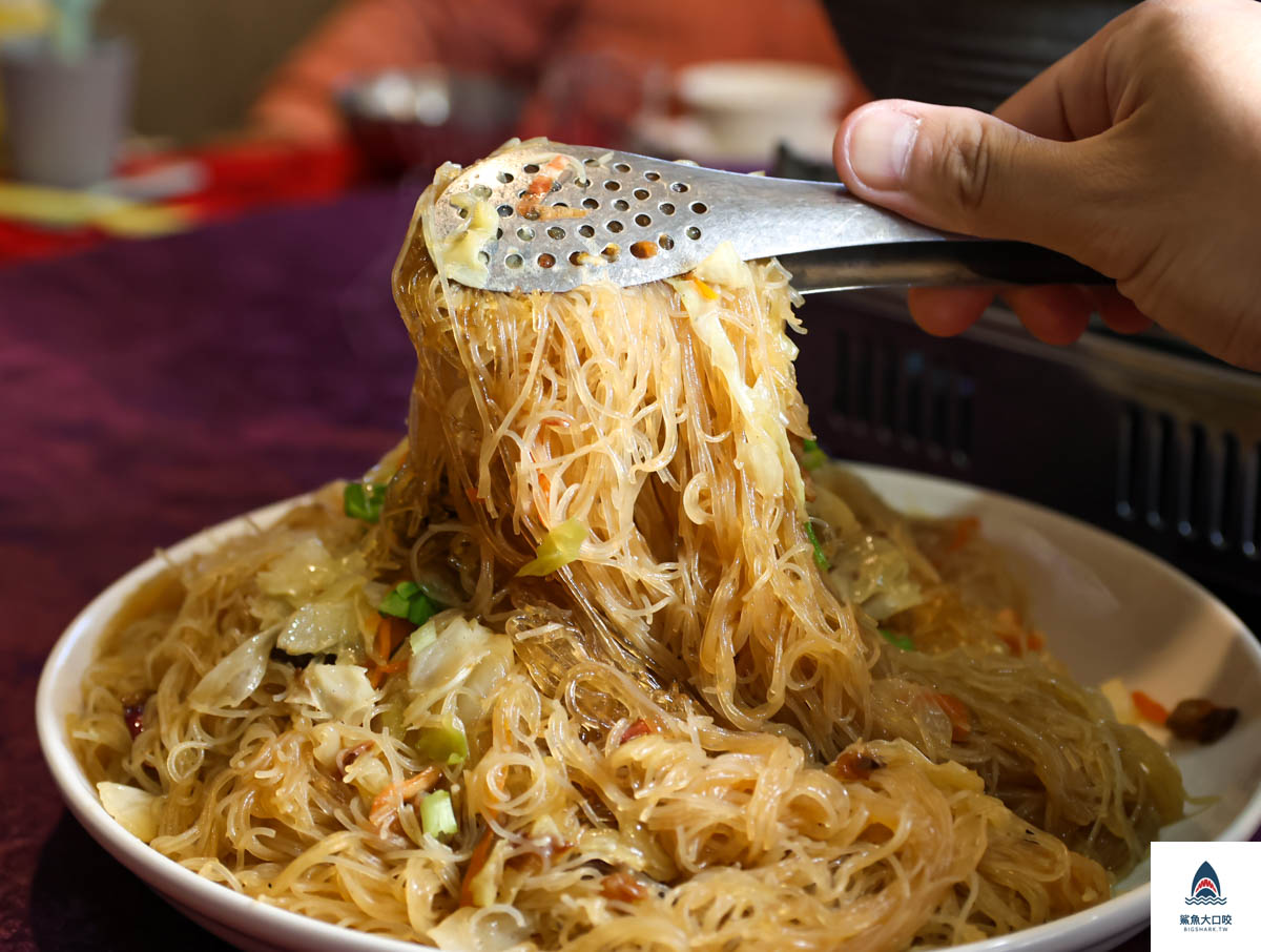 台中甕仔雞,水美土雞城,外埔美食推薦,台中烤雞推薦,台中美食,台中合菜推薦,台中窯烤雞 @鯊魚大口咬