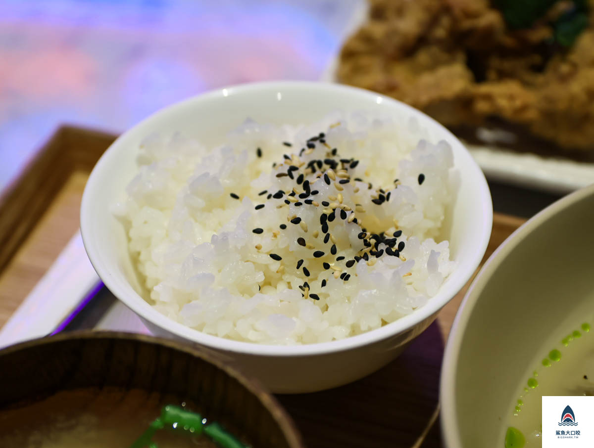 台中勤美誠品美食,永心鳳茶,永心鳳茶台中店,台中簡餐店,台中千層,永心鳳茶菜單,台中美食 @鯊魚大口咬