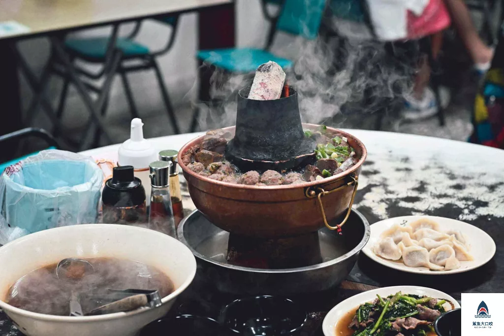 台中美食推薦,清真恩德元餃子館,清真恩德元餃子館菜單 @鯊魚大口咬