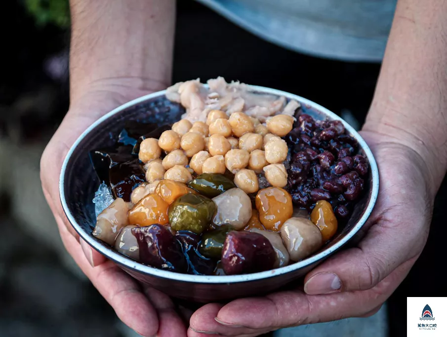 埔里芋圓,埔里仙草,豆花,埔里挫冰,埔里傳統甜食,埔里小吃,粉圓,埔里美食,阿里婆,埔里美食推薦,埔里下午茶,埔里,埔里甜點,埔里豆話,埔里豆花 @鯊魚大口咬