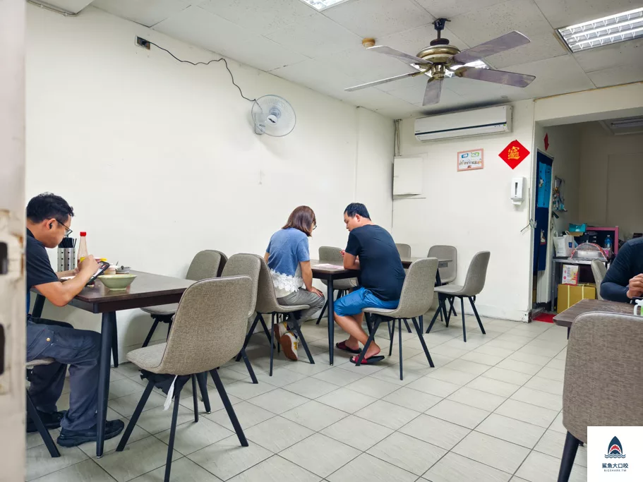 嘉義阿榮涼麵,嘉義阿榮涼麵菜單,北區美食,台中涼麵 @鯊魚大口咬