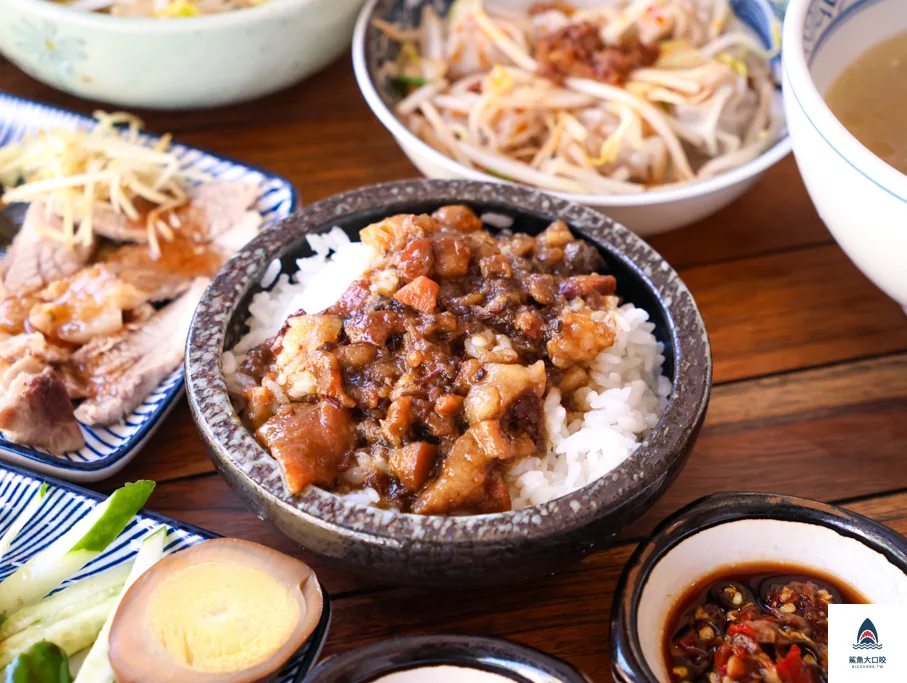 圓環頂麵食館推薦,鹿港美食推薦,鹿港小吃推薦,圓環頂麵食館,圓環頂麵食館菜單 @鯊魚大口咬