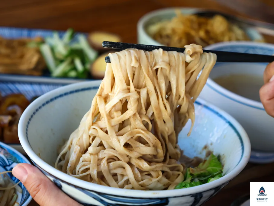 鹿港小吃推薦,圓環頂麵食館,圓環頂麵食館菜單,圓環頂麵食館推薦,鹿港美食推薦 @鯊魚大口咬