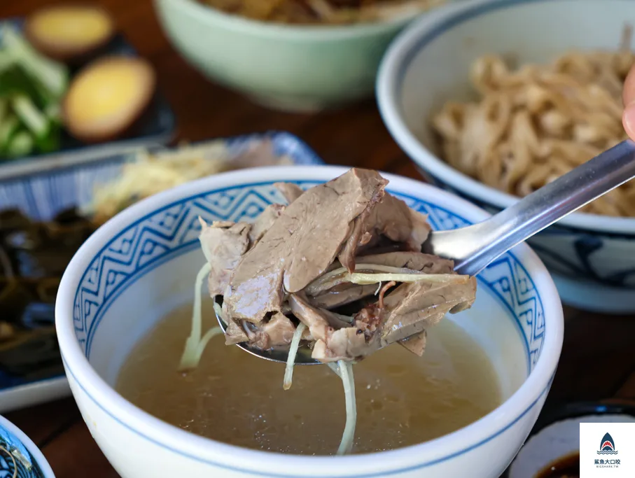 圓環頂麵食館推薦,鹿港美食推薦,鹿港小吃推薦,圓環頂麵食館,圓環頂麵食館菜單 @鯊魚大口咬