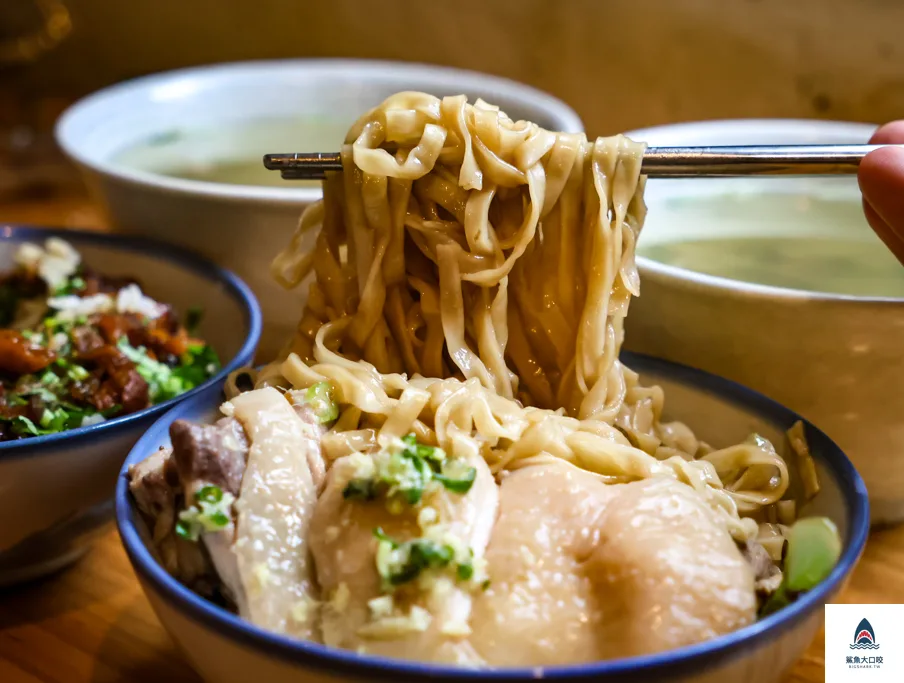 台中北區美食推薦,桂蘭麵,桂蘭麵菜單,台中文青麵店 @鯊魚大口咬