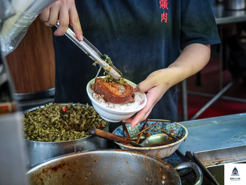 台中爌肉飯,阿頭控肉飯,阿頭（林）控肉飯菜單,台中南區美食,台中南區爌肉飯 @鯊魚大口咬