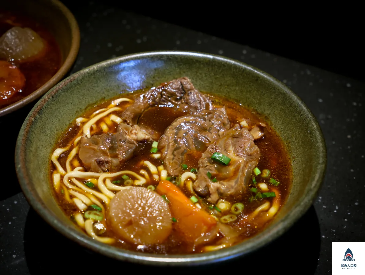 台中牛肉麵推薦,門前隱味,門前隱味牛肉麵,台中門前隱味牛肉麵 @鯊魚大口咬