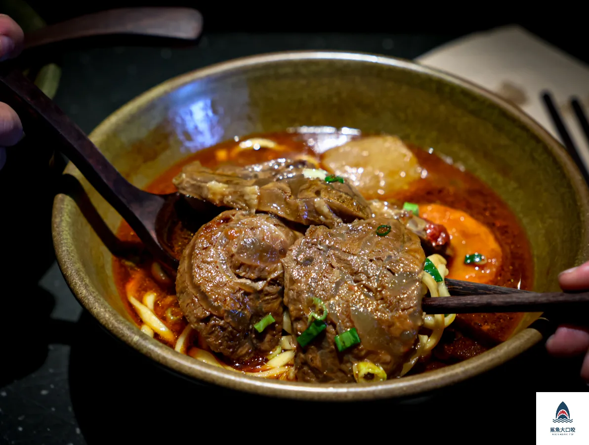 台中牛肉麵推薦,門前隱味,門前隱味牛肉麵,台中門前隱味牛肉麵 @鯊魚大口咬